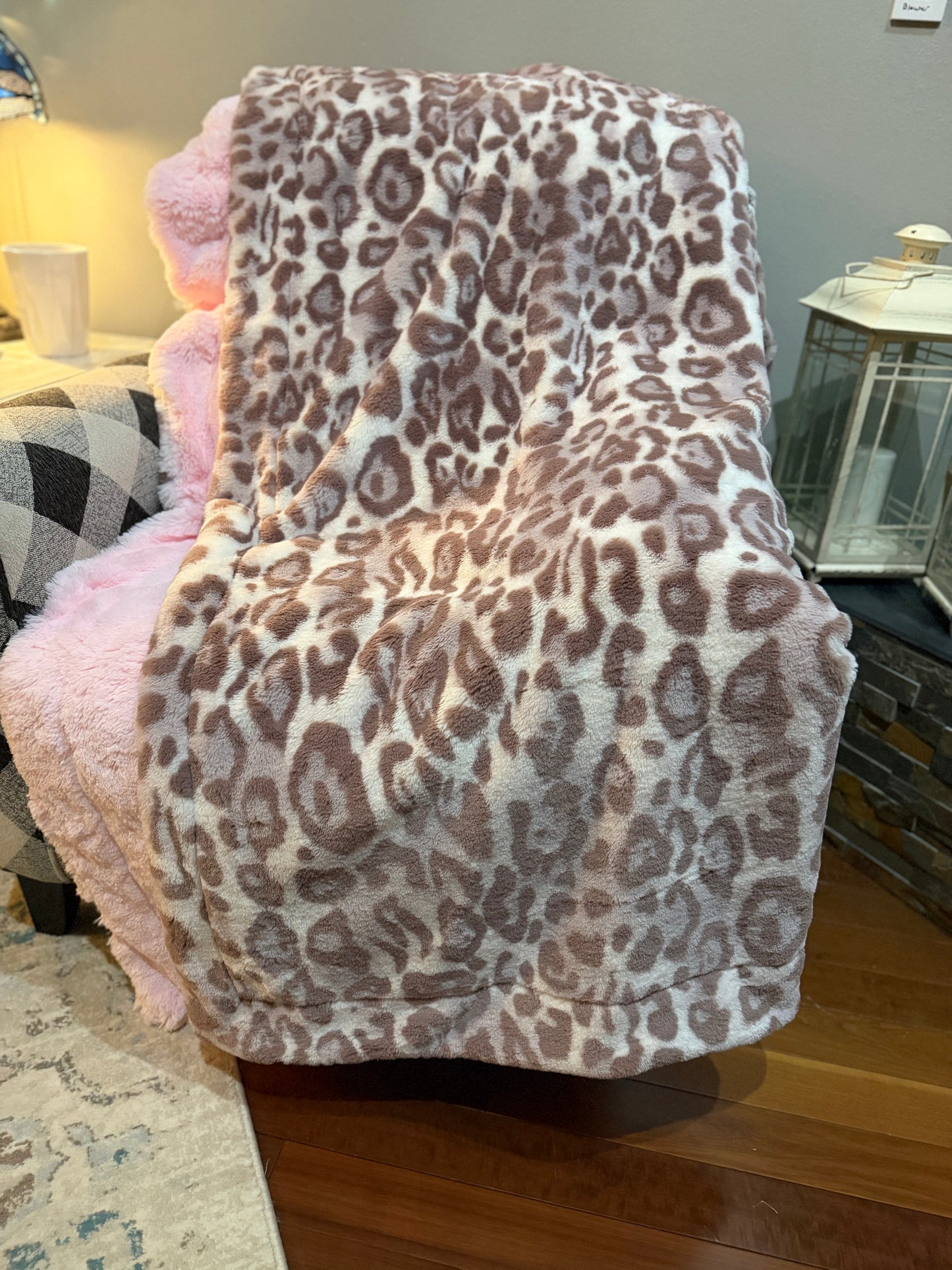 Fig Jungle Cat/Baby Pink Bunny Lush