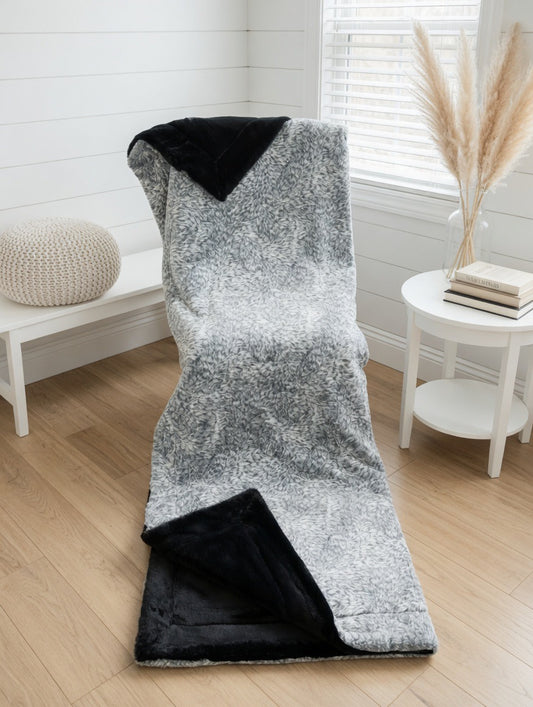 60x90” SeaMoss Jasper paired with Black Bunny